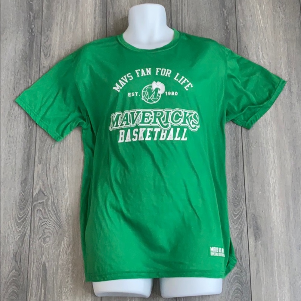 Dallas Mavericks Basketball Tee Shirt